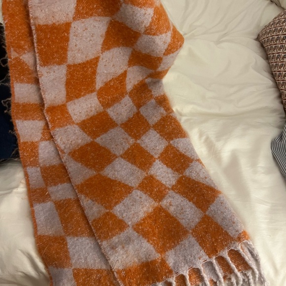 Urban Cozy Orange and White Checkered Blanket Scarf - Picture 3 of 5